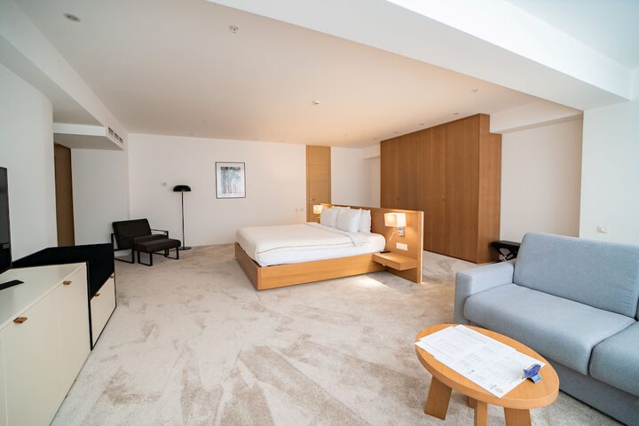 Room 74 of 150