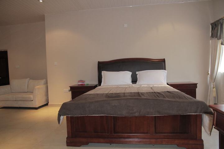 Room 5 of 42