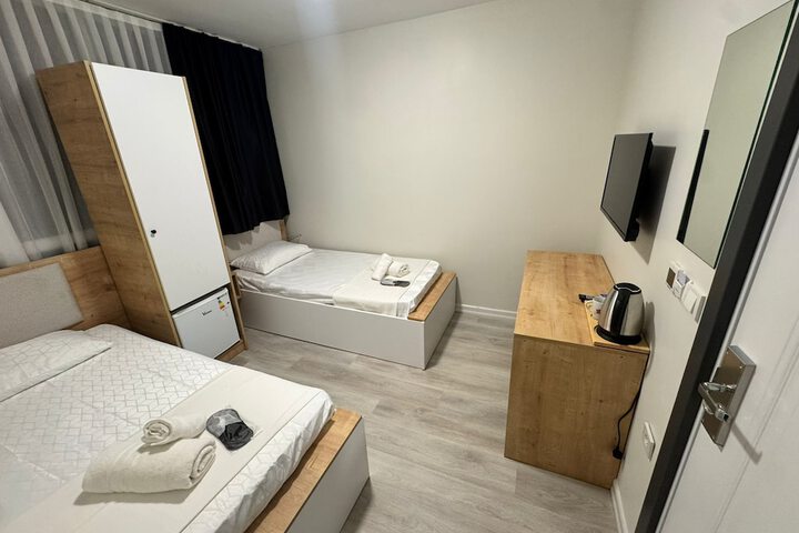 Room 22 of 35