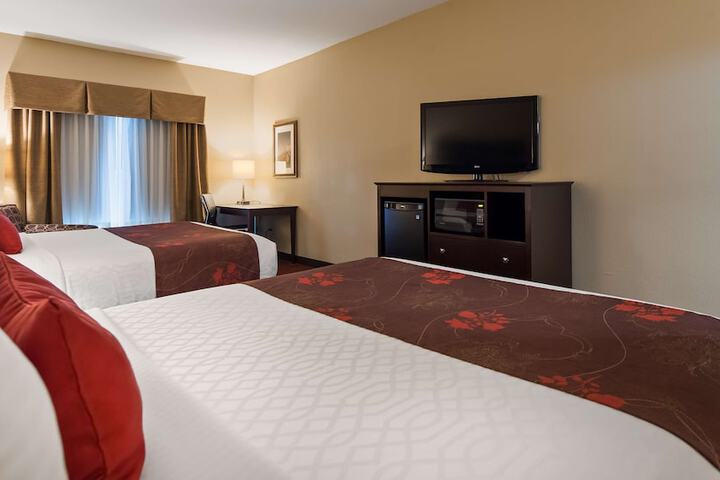 Room 12 of 35