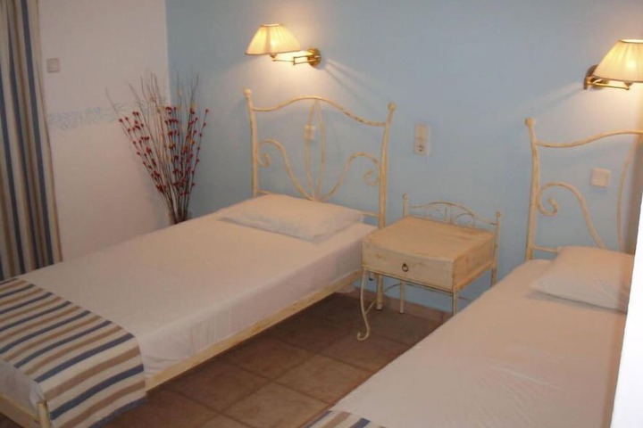 Room 10 of 23