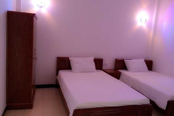 Room 18 of 40