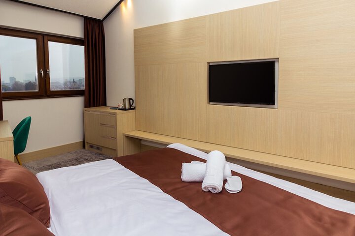 Room 13 of 47
