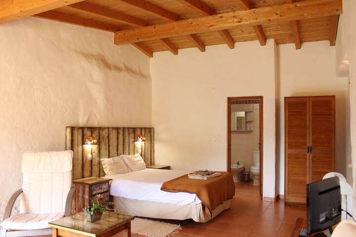 Room 4 of 55