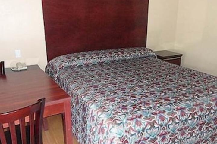 Room 37 of 126