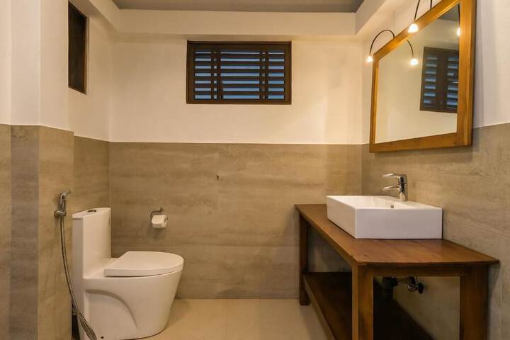 Room 10 of 19