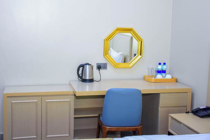 Room 20 of 97