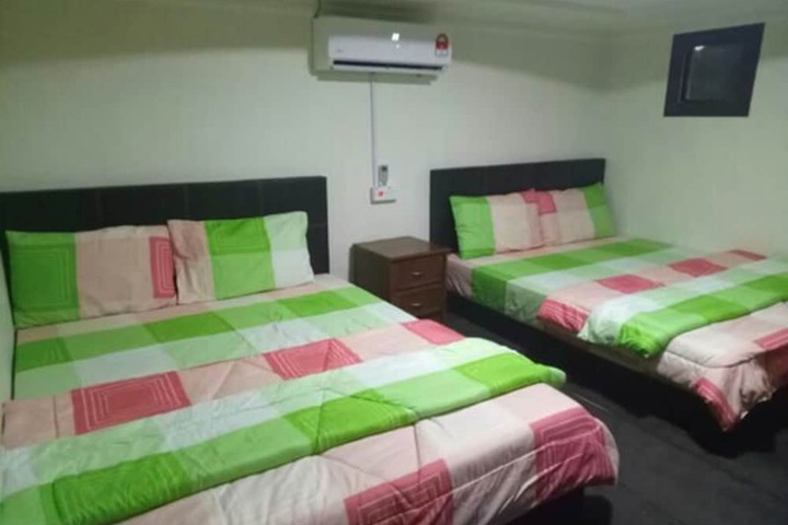 Room 5 of 49