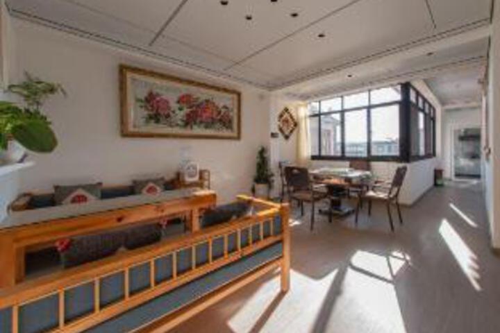 Dali · Easeful Joy | Aesthetic Designers Holiday View Villa (Caicun Village Erhai Lake Branch)