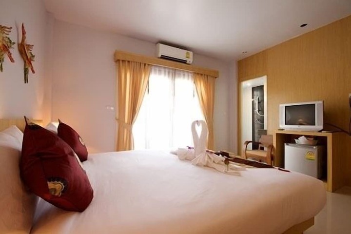 Room 9 of 29