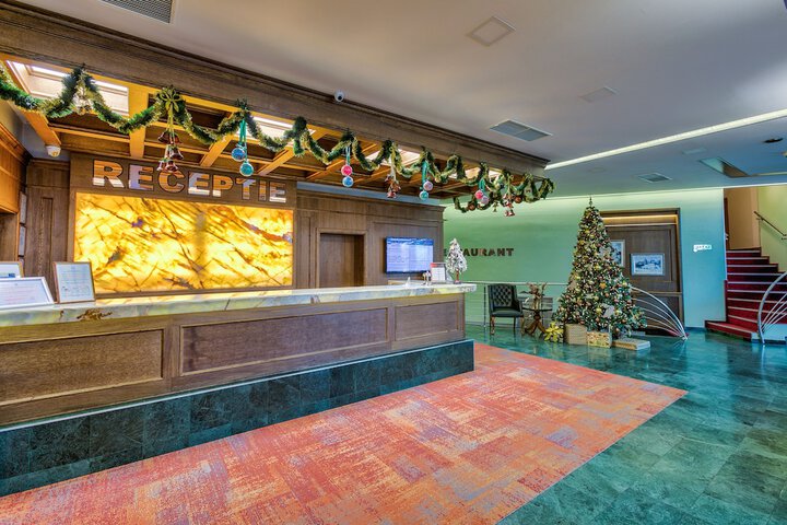 Lobby Entry