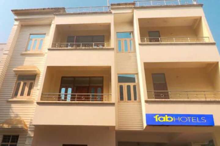 Fabexpress Br Residency in Danapur