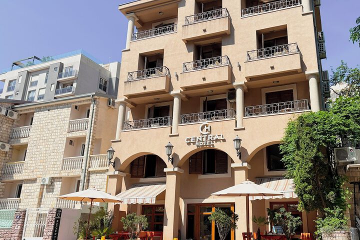 Central Hotel & Restaurant