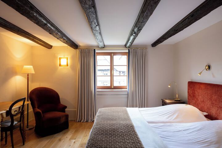 Room 21 of 54