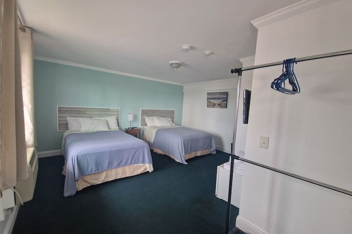 Room 5 of 20