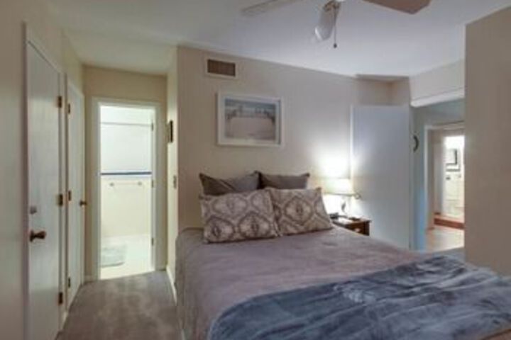 Room 13 of 44