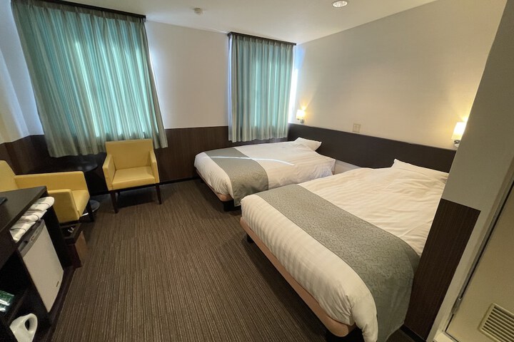 Room 11 of 47