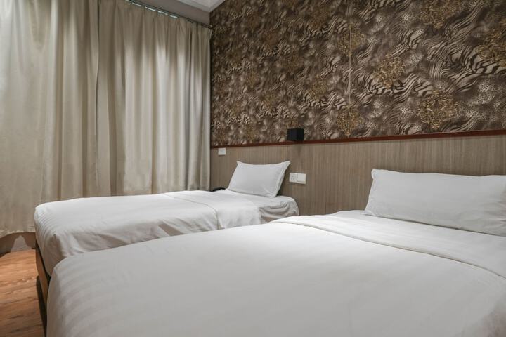 Room 22 of 29
