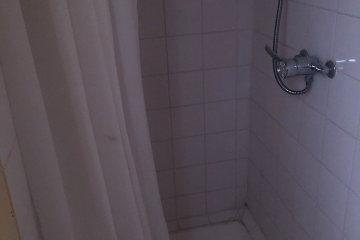 Room 8 of 8
