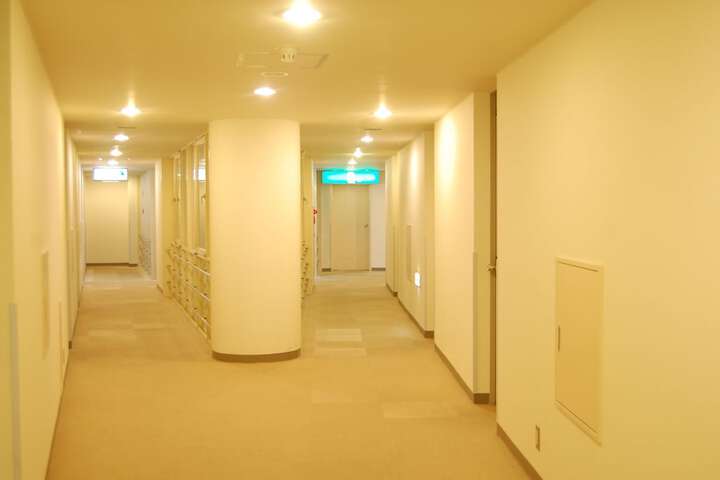 Ballroom/Hall 26 of 29