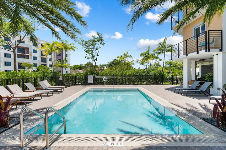 Hotel Exterior 49 of 49