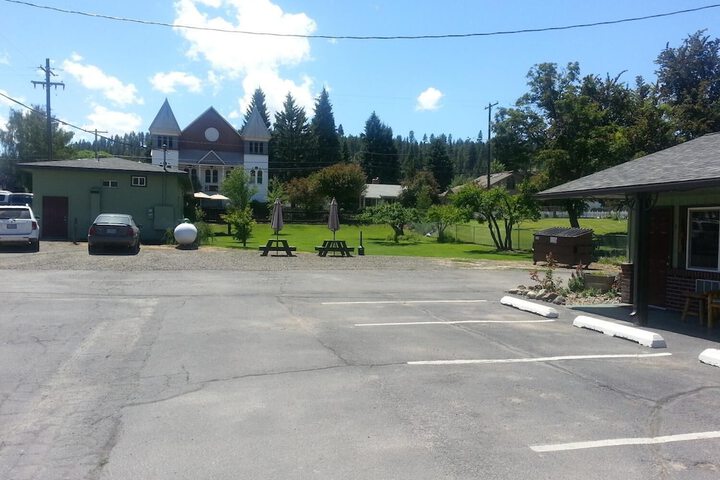 Property Grounds 39 of 44