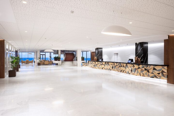 Guest Lobby