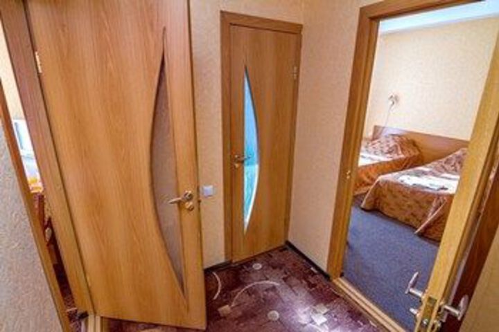 Room 27 of 30