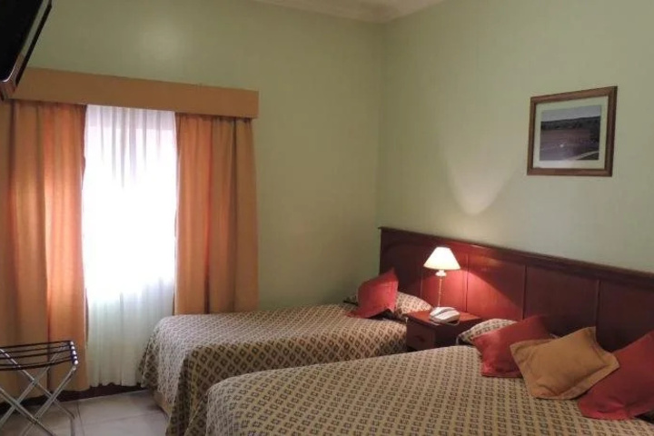 Room 4 of 23