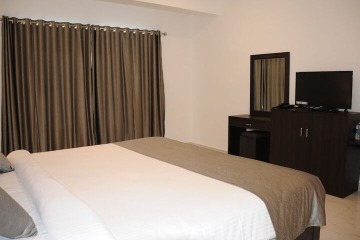 Room 17 of 30