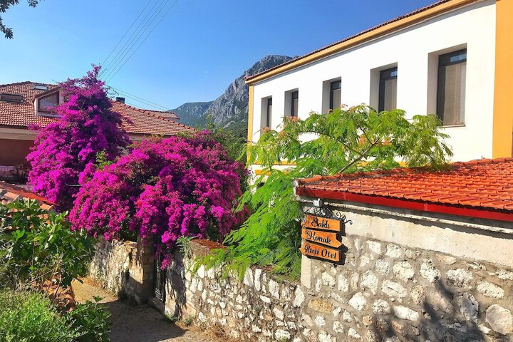 Saklı Konak