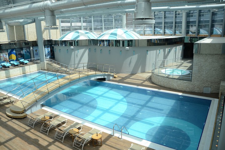 Pool Hotel