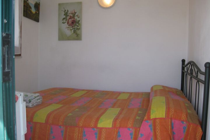 Room 4 of 22