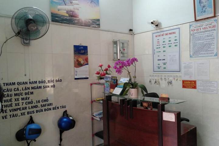 Entrance & Lobby