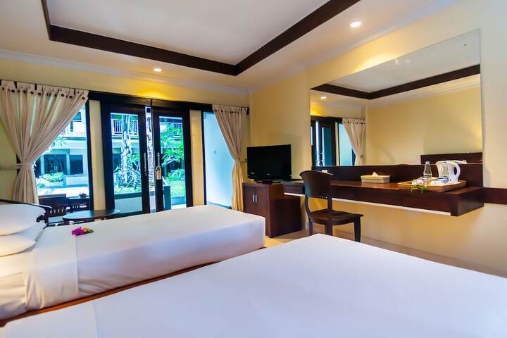 Room 9 of 49