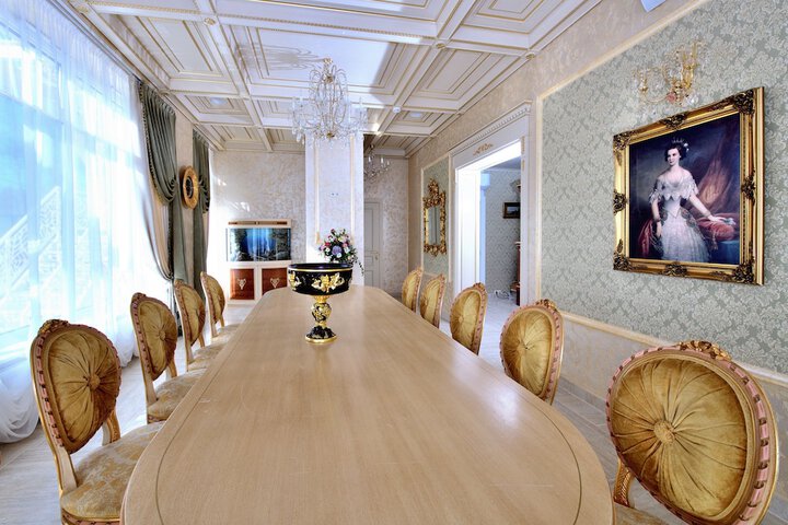 Dining 113 of 144