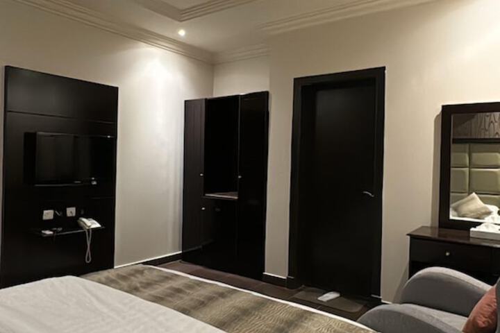 Room 5 of 26