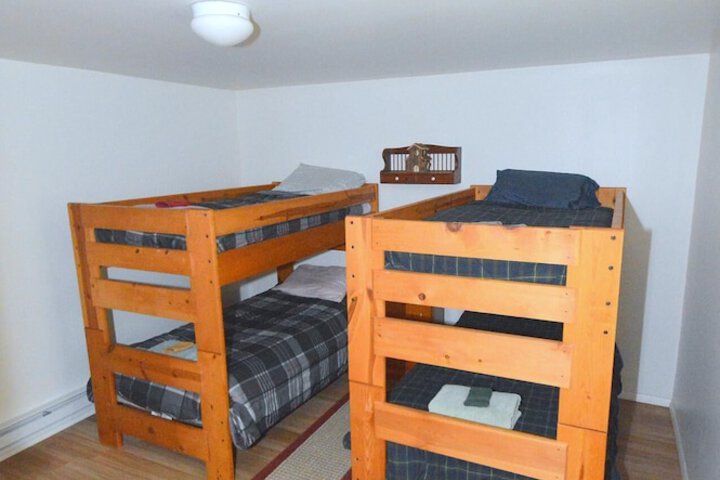 Room 2 of 46