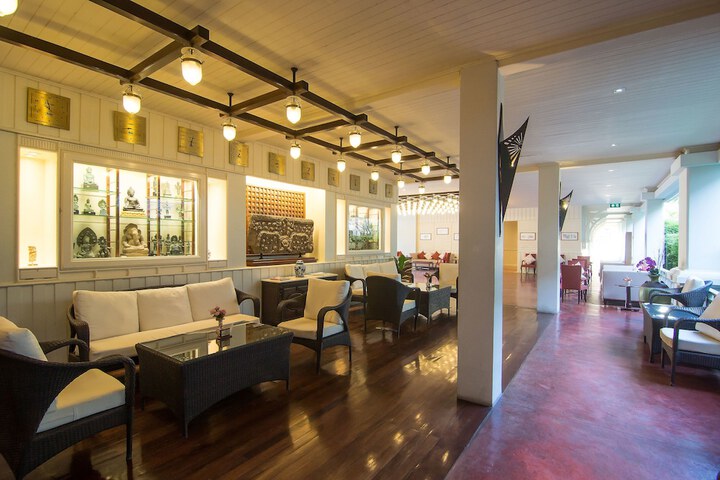 Hotel Interior 4 of 145