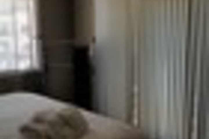 Room 83 of 828