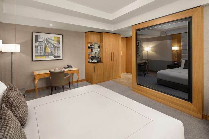 Room 29 of 112