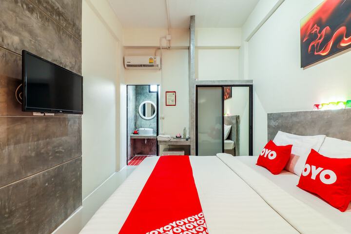 Room 12 of 29
