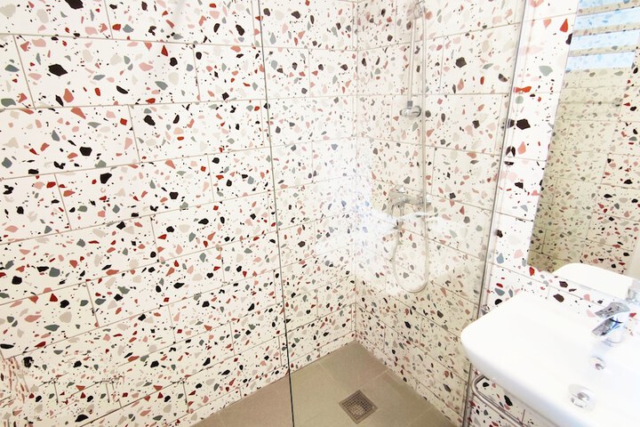 Room 15 of 40