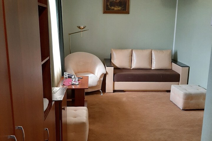 Room 26 of 91