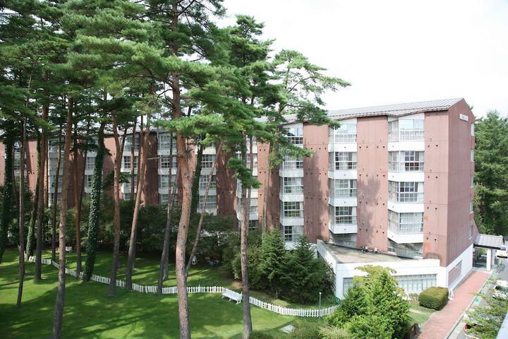 Hotel Entry
