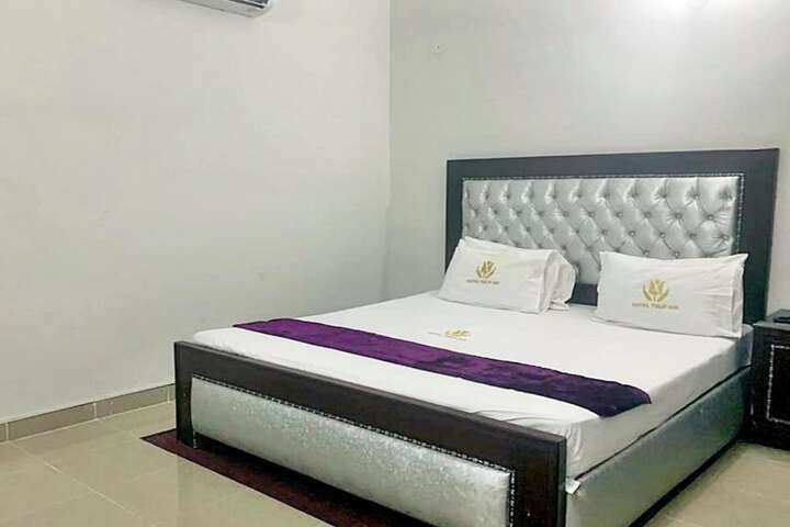 Room 14 of 68