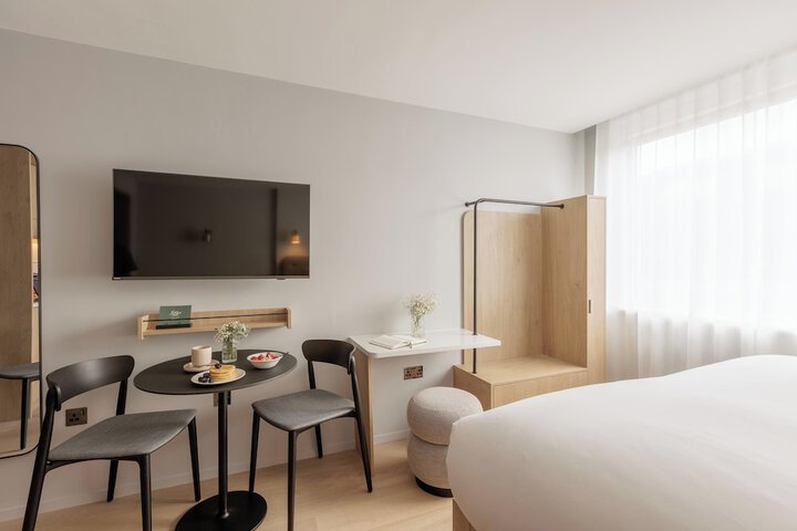 Room 26 of 52