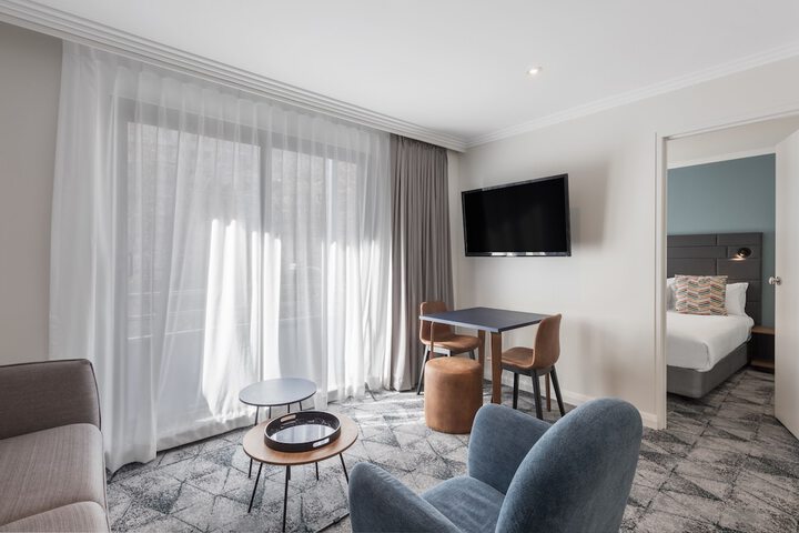 Room 22 of 37