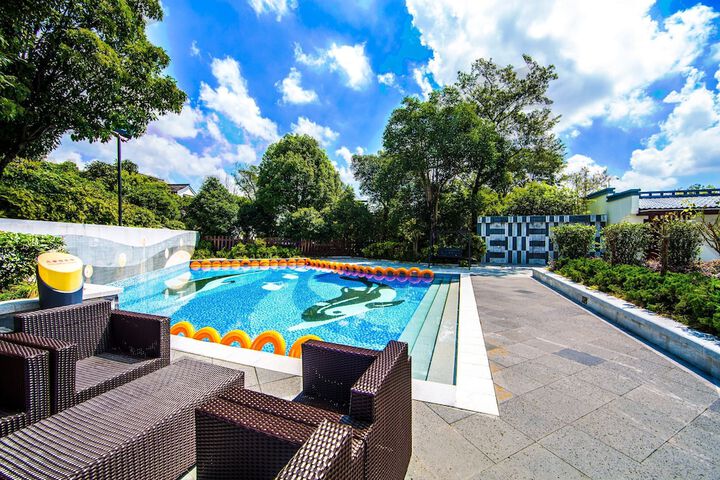 Pool 38 of 59
