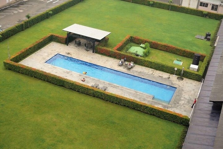 Hotel with Pool